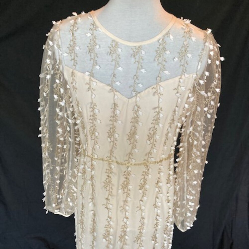 Vintage Looking Dress - Cream with gold embroidery - Mesh / fitted / Large
